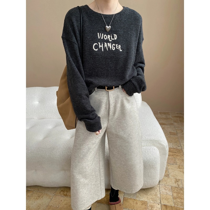 Comfortable Soft Brushed Crew Neck Letter Embroidery Loose Long Sleeve Tee Shirt - Image 5