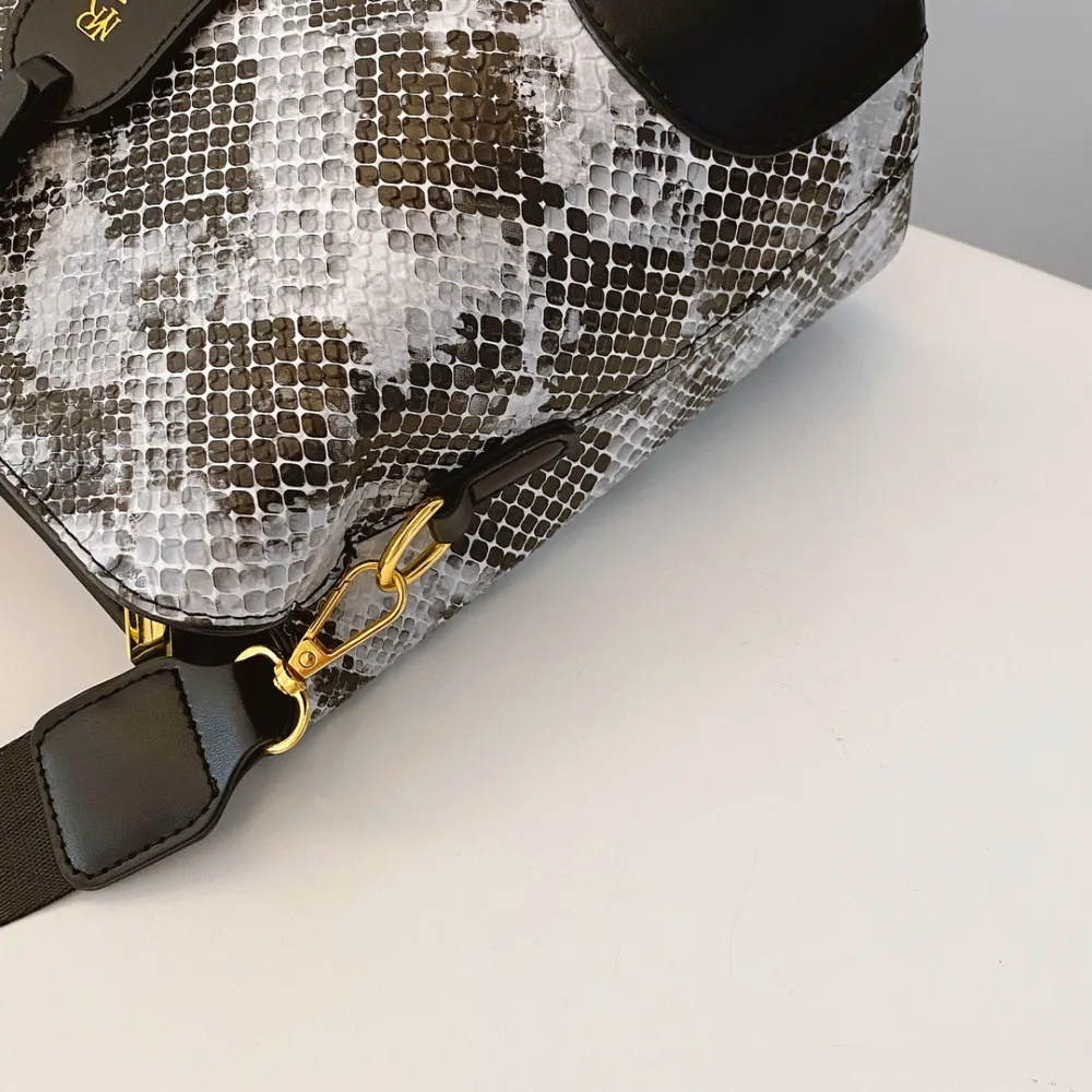 PU Leather Snakeskin Print Crossbody Bag - Image 7