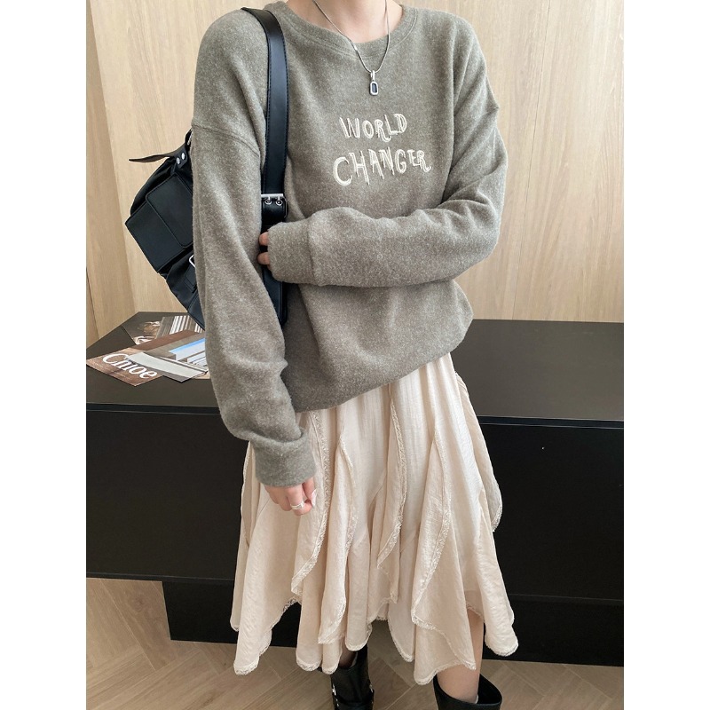 Comfortable Soft Brushed Crew Neck Letter Embroidery Loose Long Sleeve Tee Shirt - Image 6
