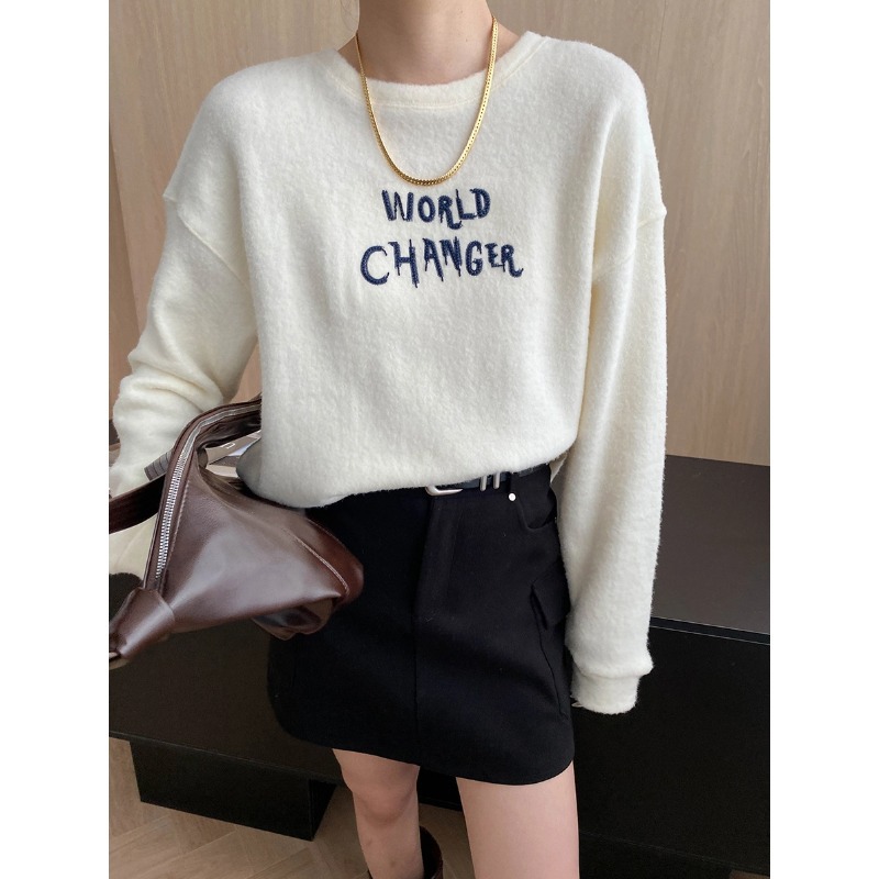 Comfortable Soft Brushed Crew Neck Letter Embroidery Loose Long Sleeve Tee Shirt - Image 7