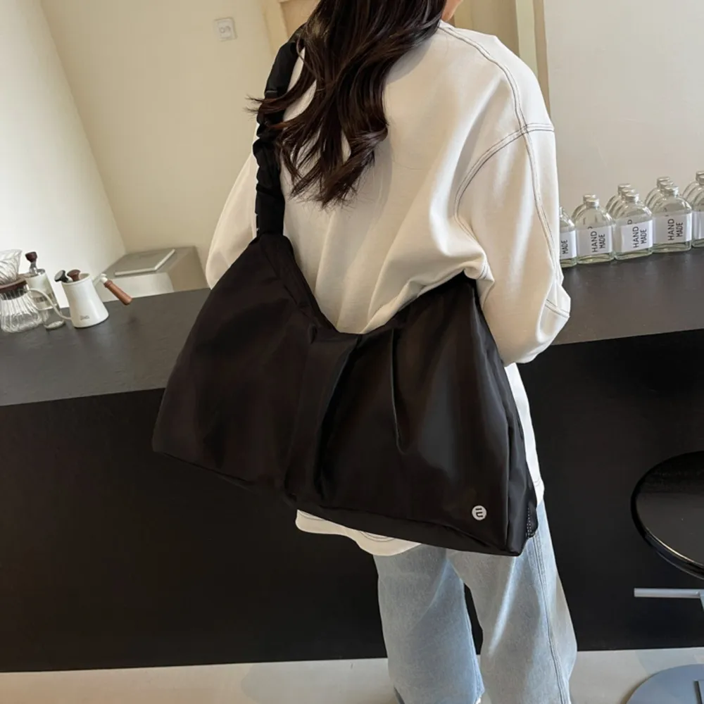 Ruched Large Tote Bag - Image 4