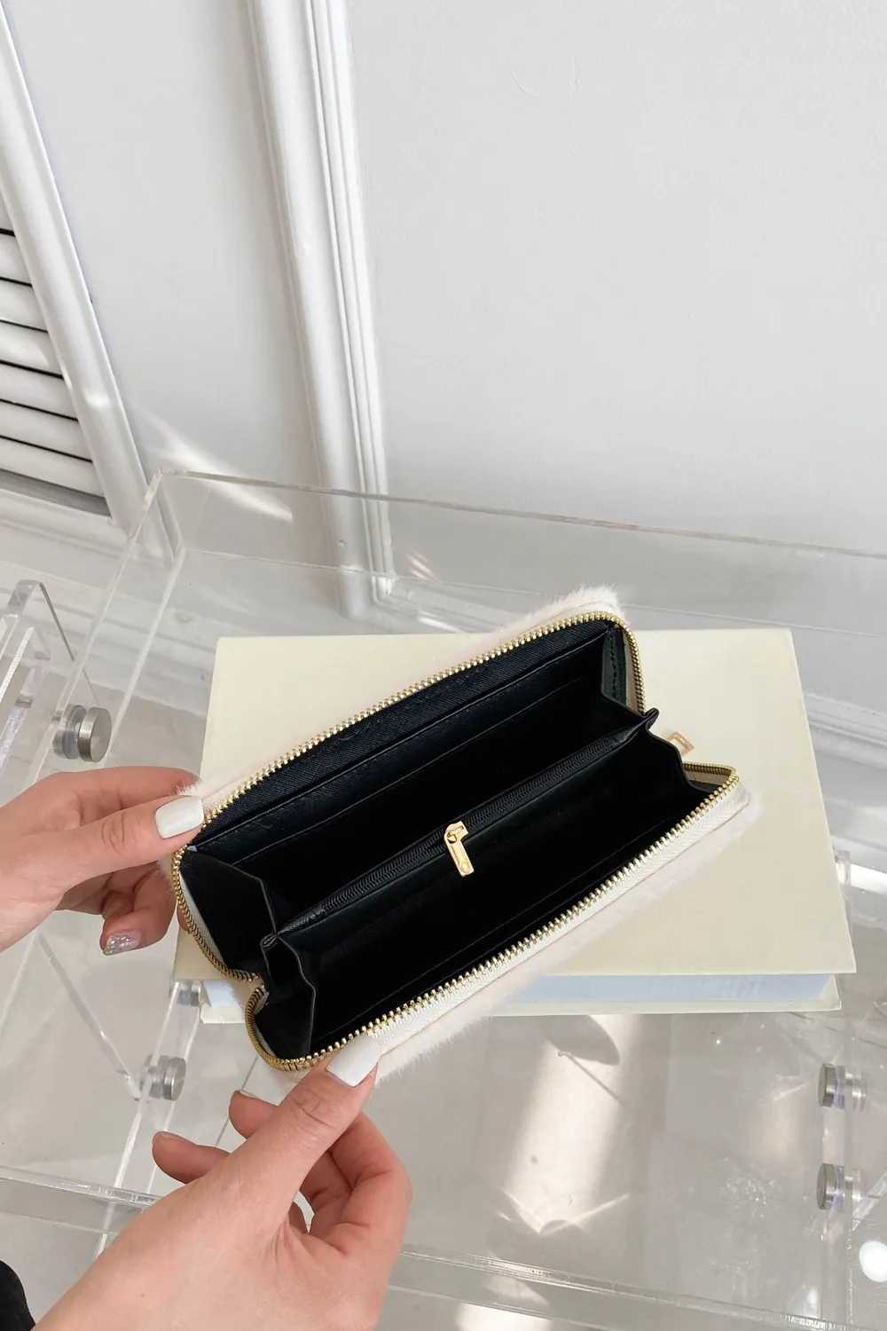 Solid Color Fluff Rectangle Wallet - Image 13